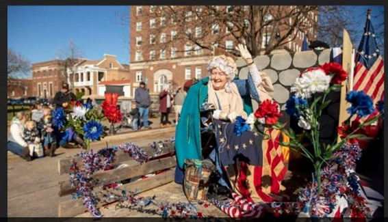 Betsy Ross in
                            parade